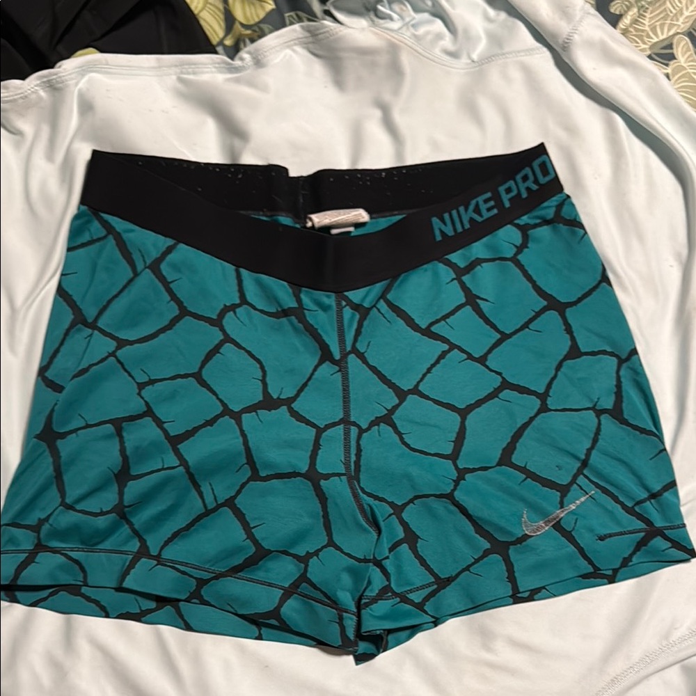 Nike Green and Black Athletic Shorts Performance Fit